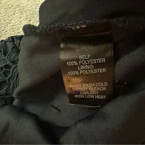 Lulu's Midnight Blue Floral Lace Mini Dress Size Medium - Picture 14 of 15